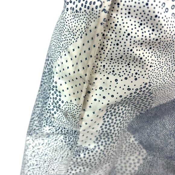 The North Face Jacket Women's S/P Blue White Print Windbreaker Hooded Shell - Picture 13 of 15